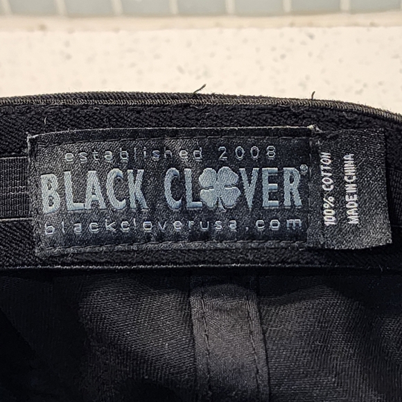 Black Clover Cap Hat - Picture 7 of 7